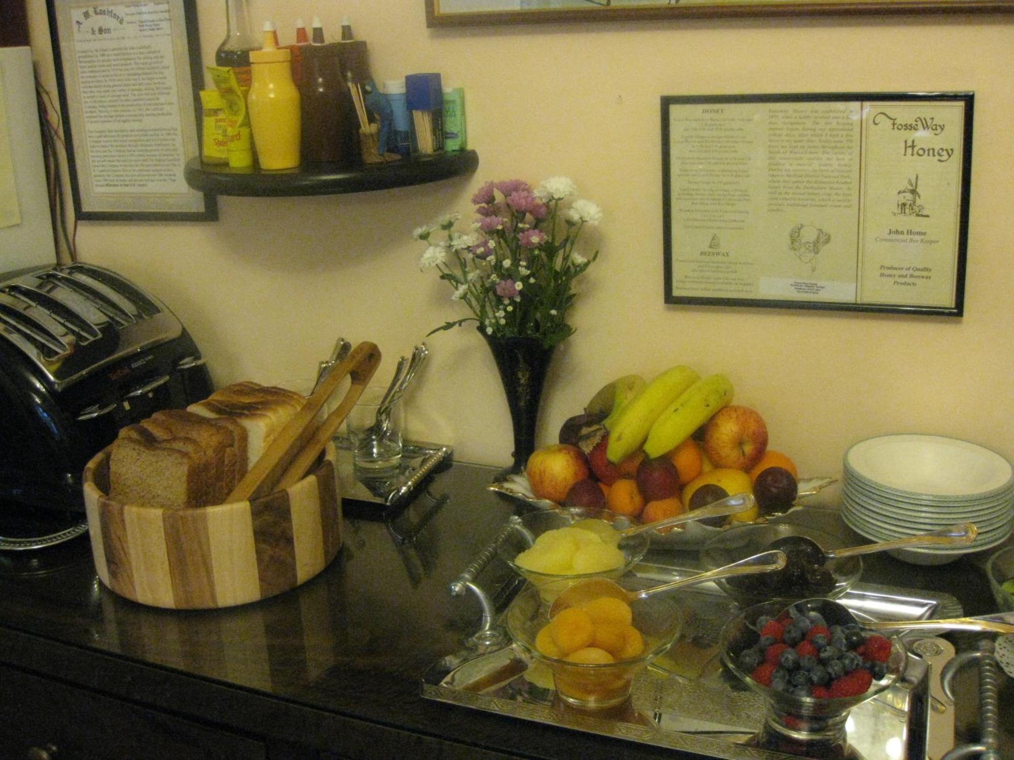 Penryn Guest House, Ensuite Rooms, Free Parking And Free Wifi Stratford-upon-Avon Kültér fotó