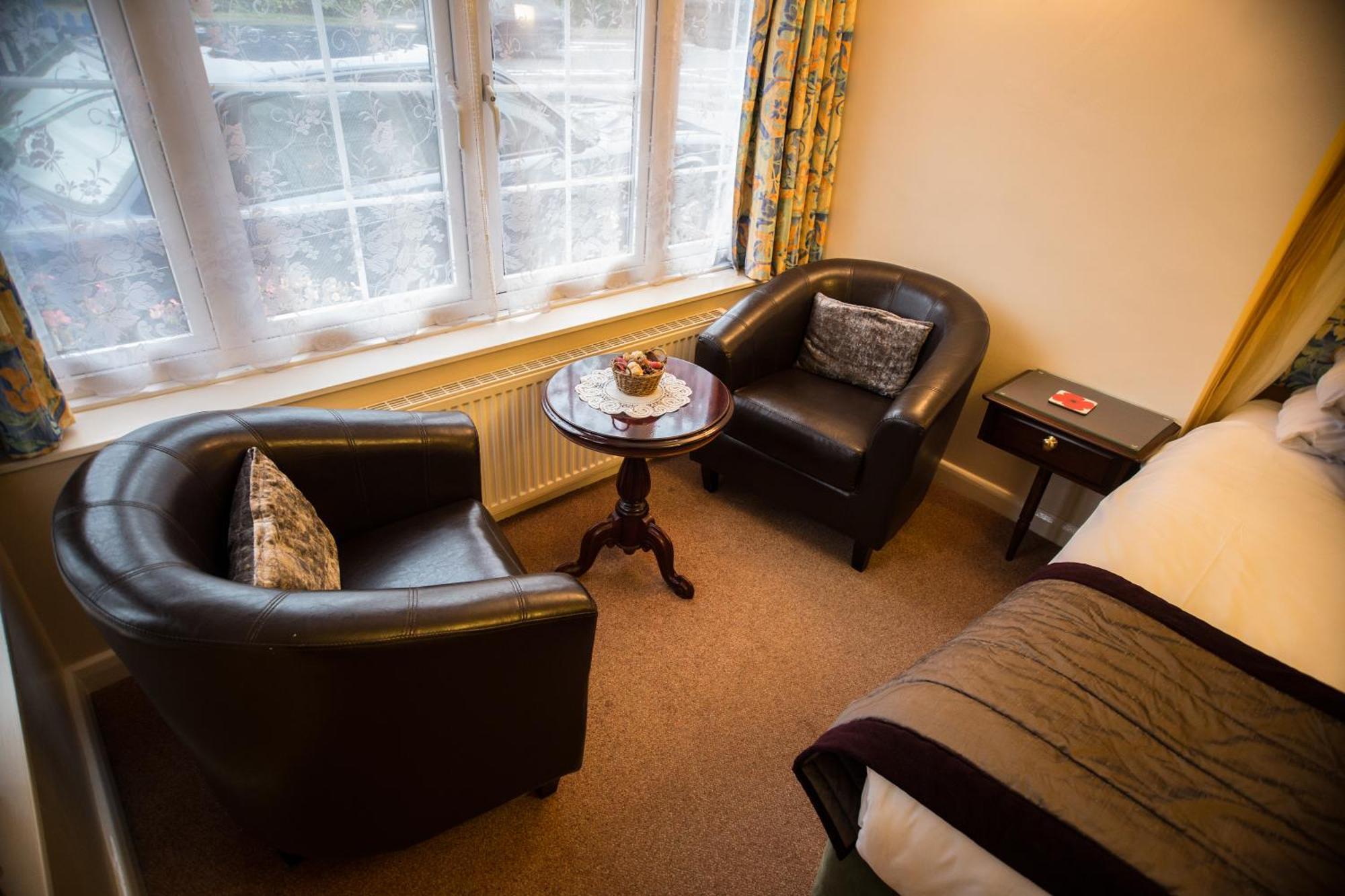 Penryn Guest House, Ensuite Rooms, Free Parking And Free Wifi Stratford-upon-Avon Szoba fotó